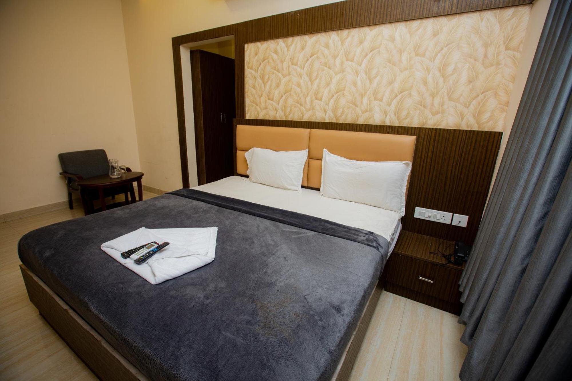 The Park Avenue Hotel - Business Class Hotel Near Central Railway Station Chennai Periyamet Экстерьер фото