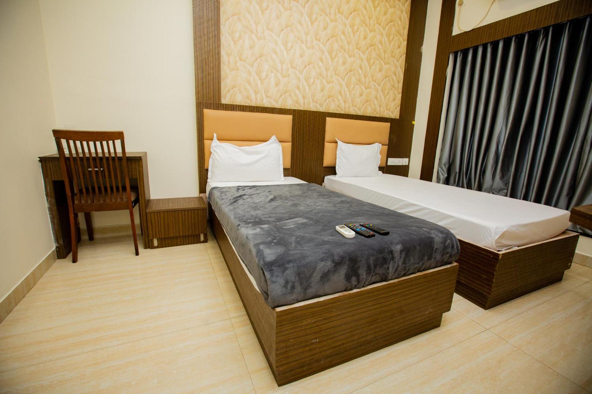 The Park Avenue Hotel - Business Class Hotel Near Central Railway Station Chennai Periyamet Экстерьер фото