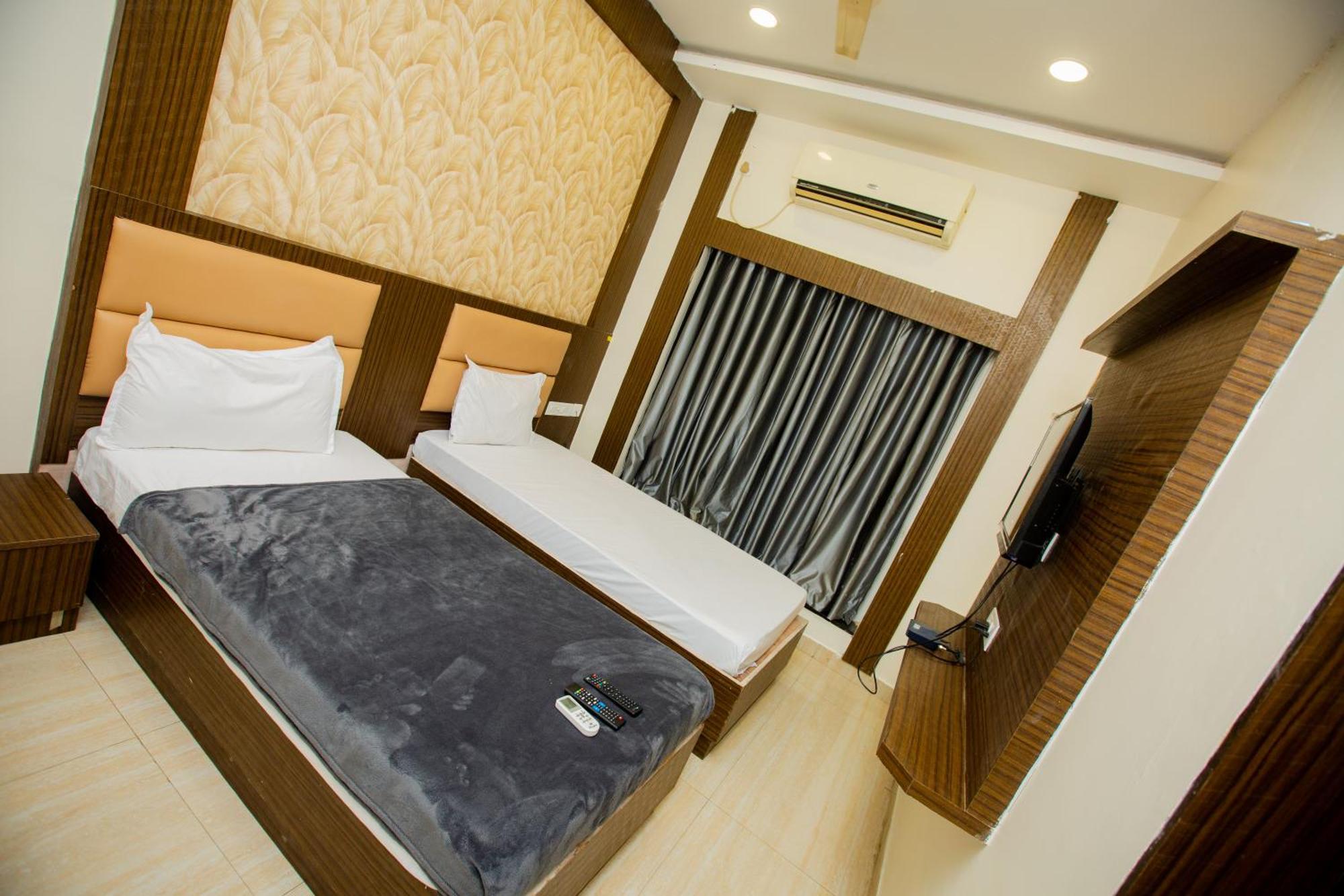 The Park Avenue Hotel - Business Class Hotel Near Central Railway Station Chennai Periyamet Экстерьер фото