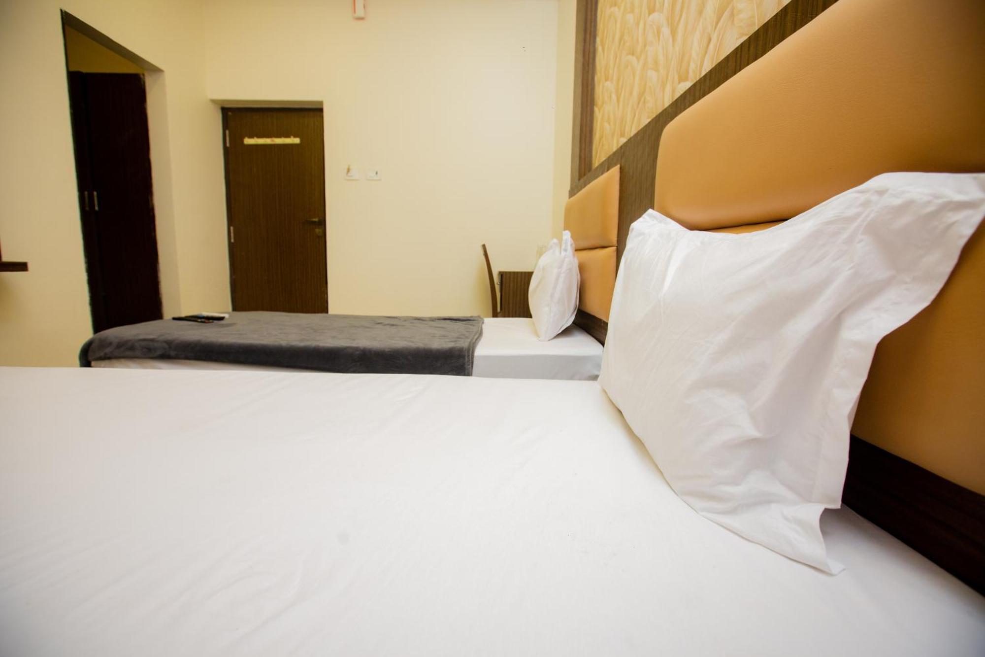 The Park Avenue Hotel - Business Class Hotel Near Central Railway Station Chennai Periyamet Экстерьер фото